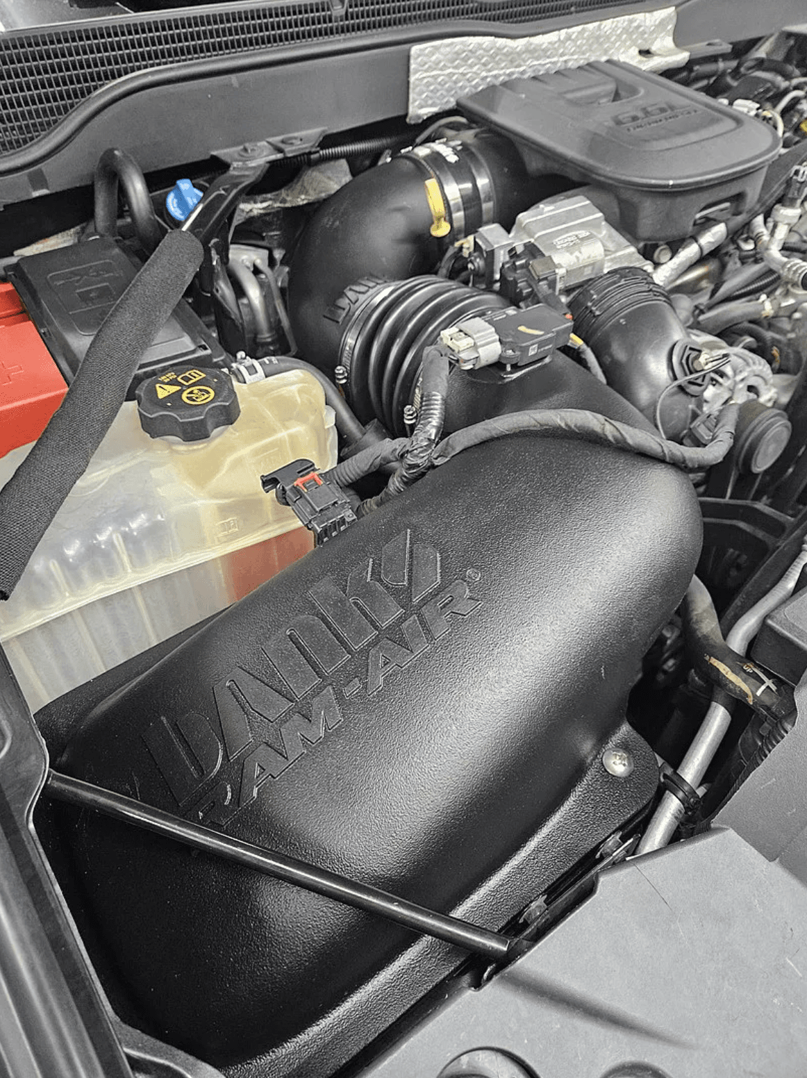 2007.5-2010 LMM BANKS POWER AIR INTAKE SYSTEM 3